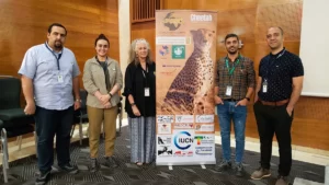 Iranian Cheetah Society team with the Laurie Marker from CCF