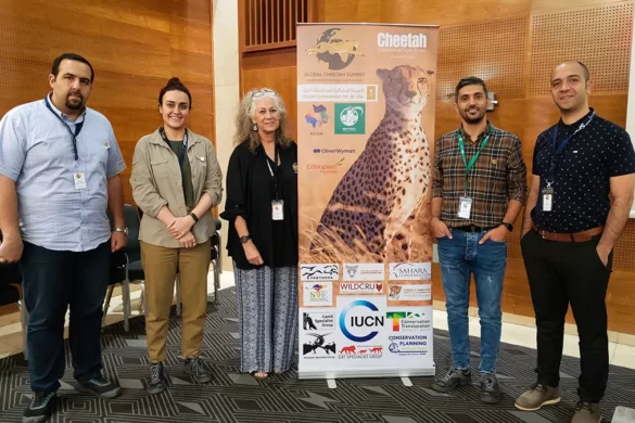 Iranian Cheetah Society team with the Laurie Marker from CCF
